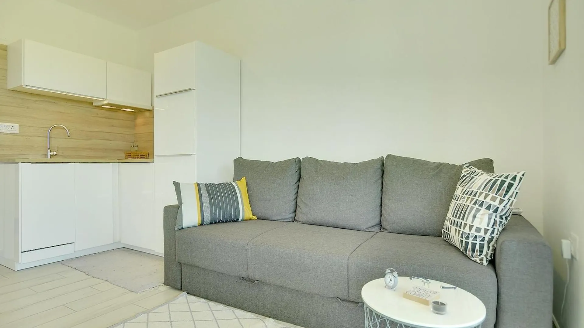 Modern Holiday Home With Enclosed Garden Fazana