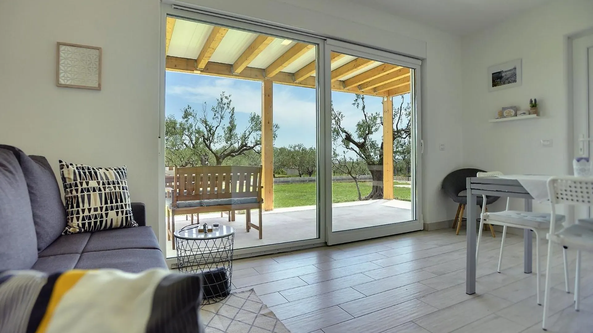 Modern Holiday Home With Enclosed Garden Fazana 0*,  Croatia